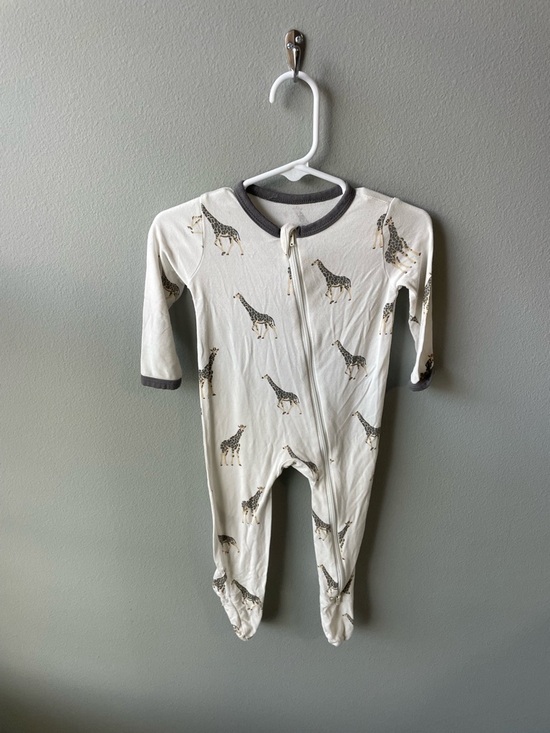 Kyte BABY Other - Kyte Baby Giraffe Print Neutral Bamboo Sleeper